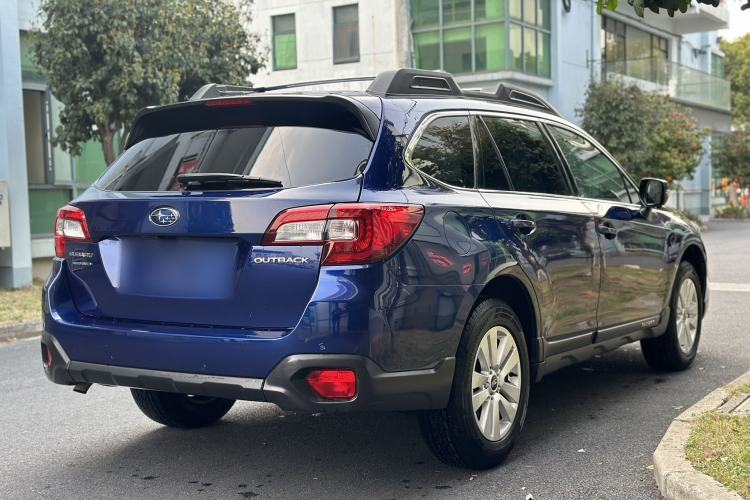 Used Subaru Outback 2017 2.5i Luxury Navigation Edition with EyeSight
