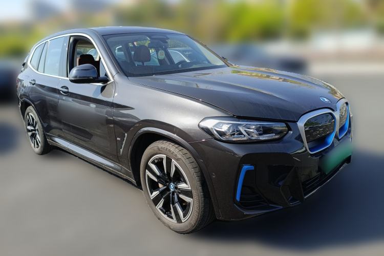 Used BMW iX3 2022 Leading Model Front Right 45 Deg