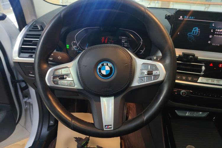 Used BMW iX3 2023 Leading Type
