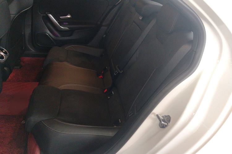 Used Mercedes-Benz A-Class 2022 Revised Version A 200 L Sport Sedan Fashionable Style
