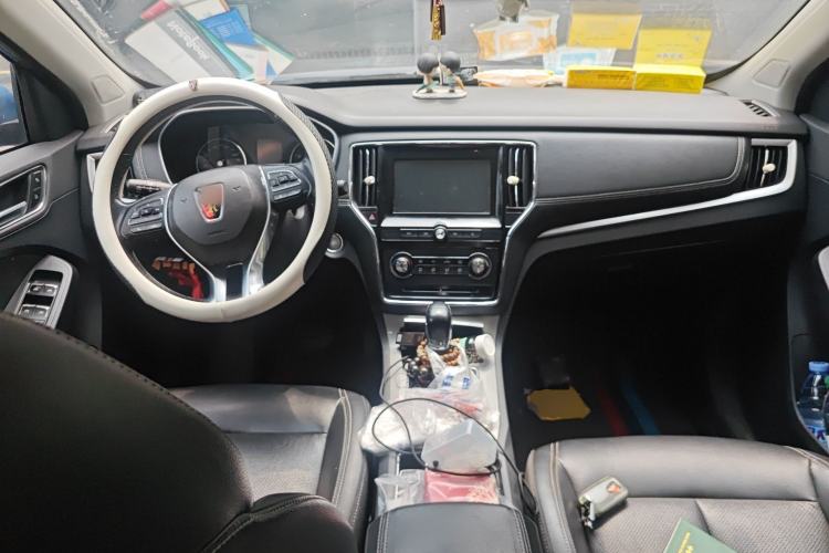 Used Roewe RX5 2016 20T Two-Wheel Drive Automatic Flagship Edition Center Console