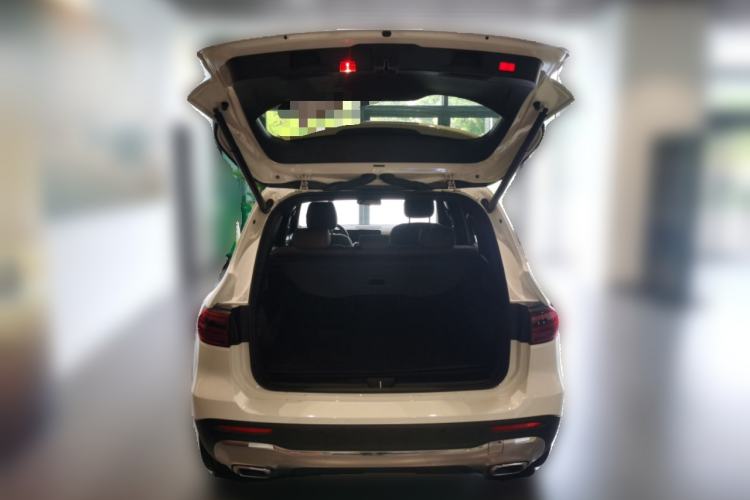 Used Mercedes-Benz GLB 2024 Refresh GLB 220 Dynamic Edition Trunk