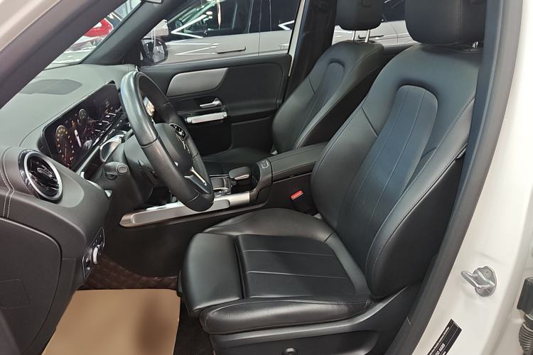 Used Mercedes-Benz GLB 2023 GLB 200 Dynamic Edition Left Front Seat