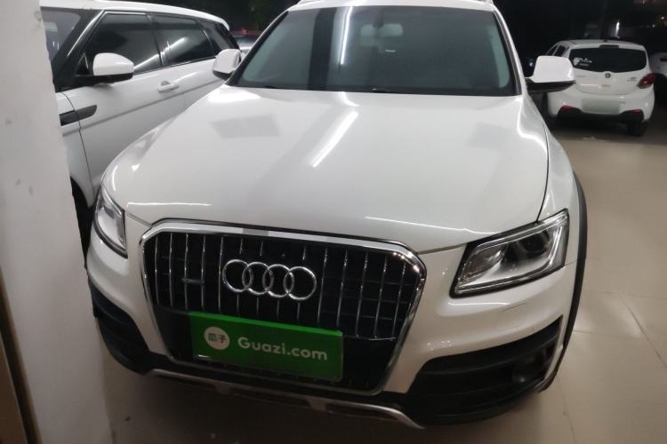 Used Audi Q5 2017 Plus 40 TFSI Technology Model
