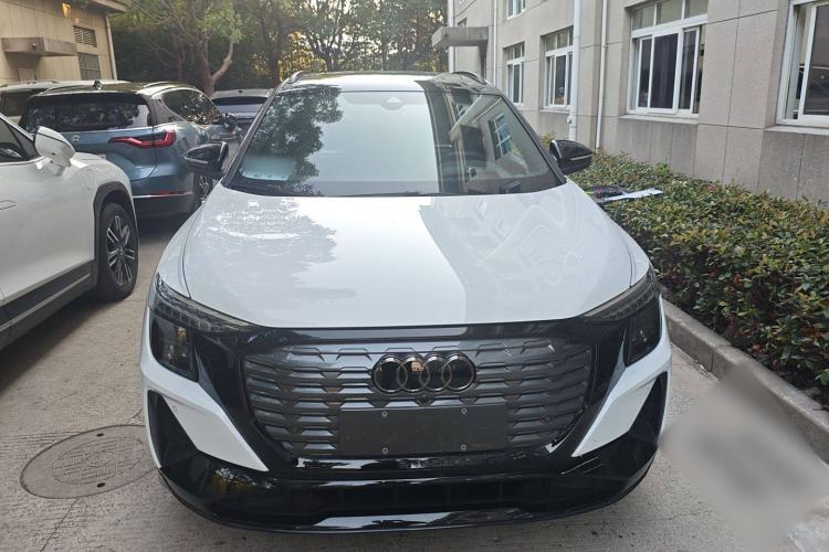 Used Audi Q5 e-tron 2023 40 e-tron Starry Edition White Mage Version