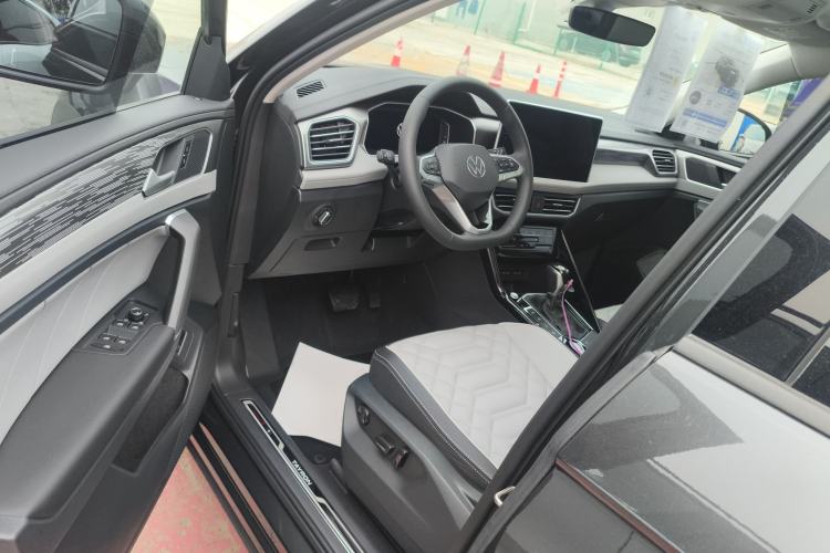 Used Volkswagen Tayron 2023 330TSI Two-Wheel-Drive R-Line High-Energy Version