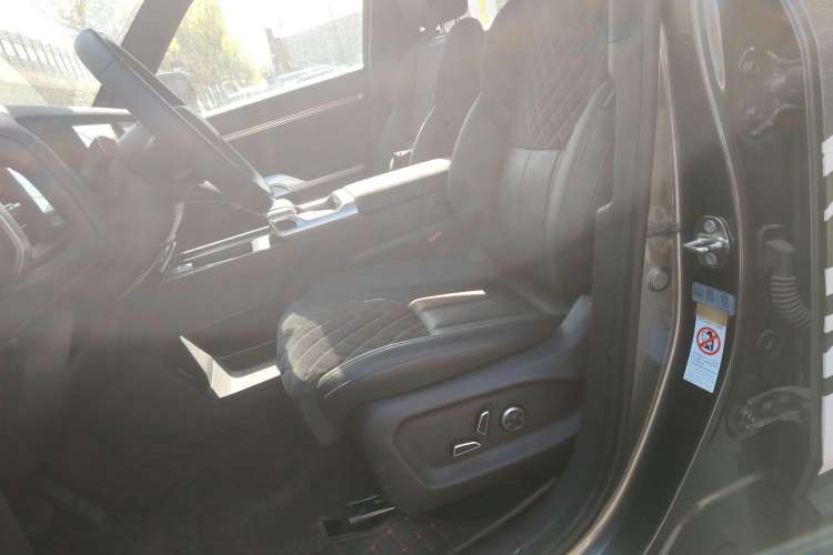 Used Deepal G318 2024 Four-Wheel-Drive Air Suspension Model
