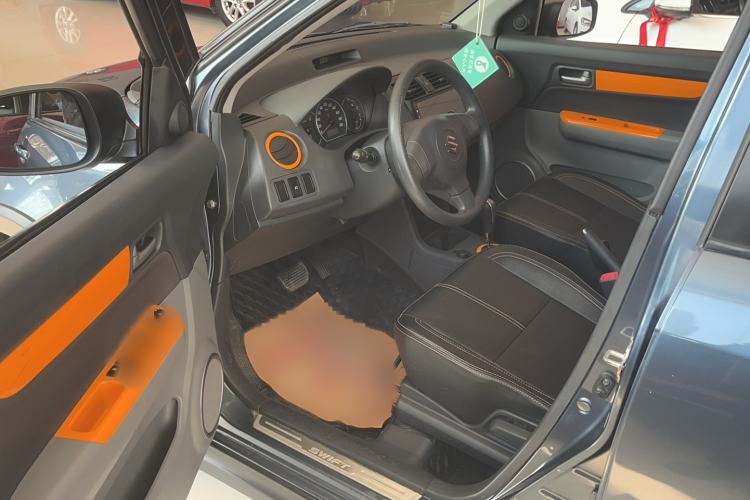 Used Suzuki Swift 2016 1.5L Automatic Fashionable Coolplay Edition
