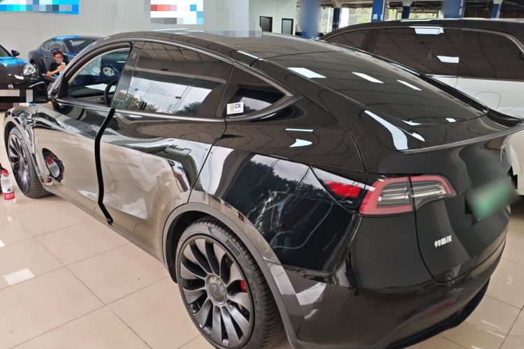 Used Tesla Model Y 2022 Performance High-Performance All-Wheel-Drive Version Exterior 2