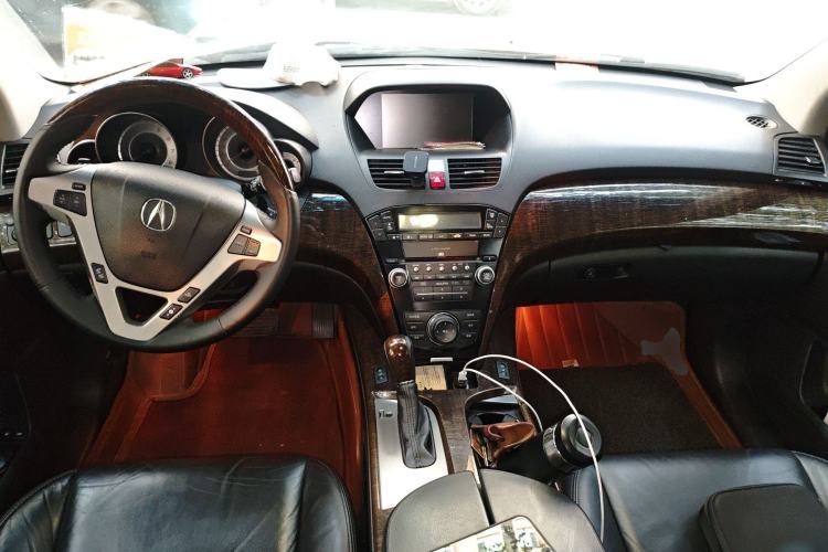 Used Acura MDX 2010 3.7 Standard Edition Center Console