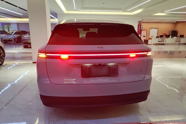 Used Li Auto i6 2025 Model Two-Wheel-Drive Standard Type Rear