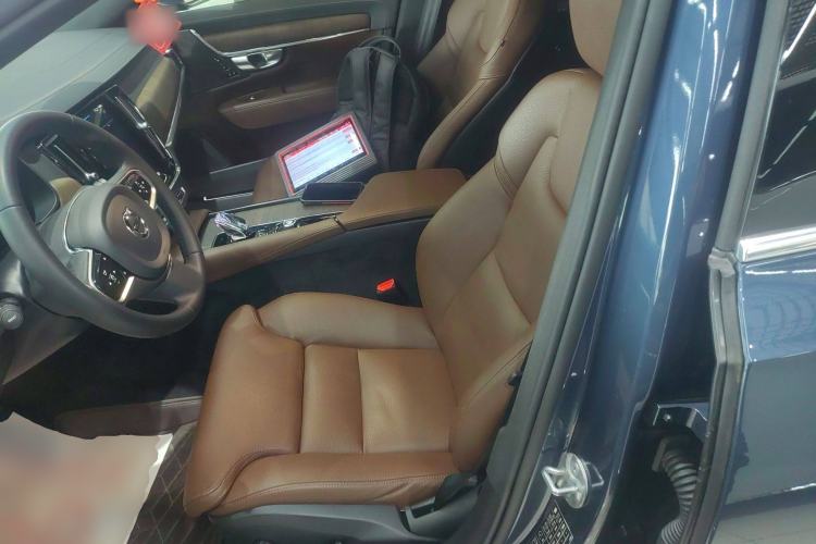 Used Volvo S90 2024 B5 Zhiyuan Luxury Edition