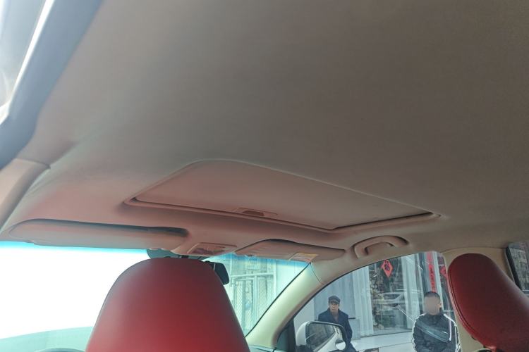 Used Baojun 560 2015 1.8L manual luxury version
