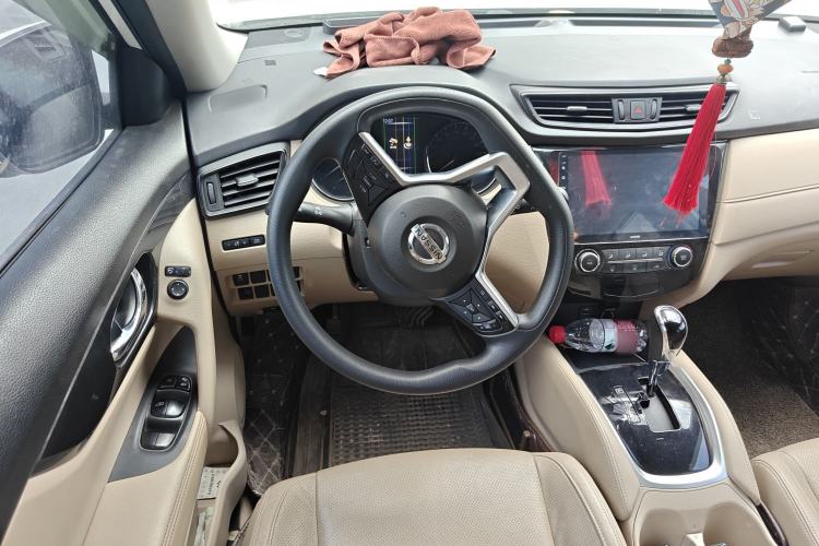 Used Nissan X-Trail 2017 2.0L CVT Comfort Edition 2WD Steering Wheel