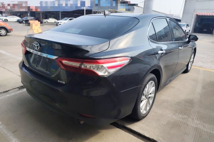 Used Toyota Camry 2021 2.0G Luxury Edition
