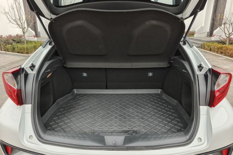 Used Toyota IZOA 2021 2.0L Yidong Edition