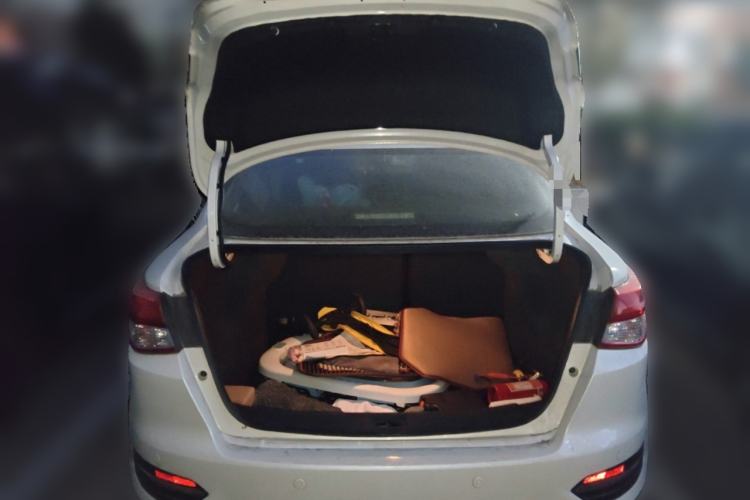 Used Nissan Lannia 2019 1.6L CVT Smart Connect Smart Cool Version China VI Standard Trunk