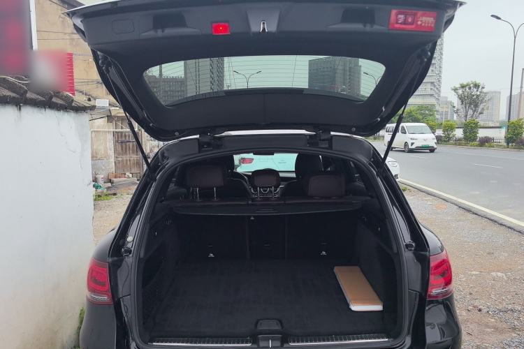 Used Mercedes-Benz GLC 2020 GLC 300 L 4MATIC Dynamic Edition Trunk