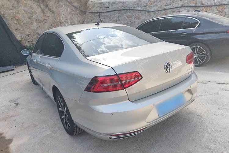 Used Volkswagen Magotan 2017 330TSI DSG Luxury Model