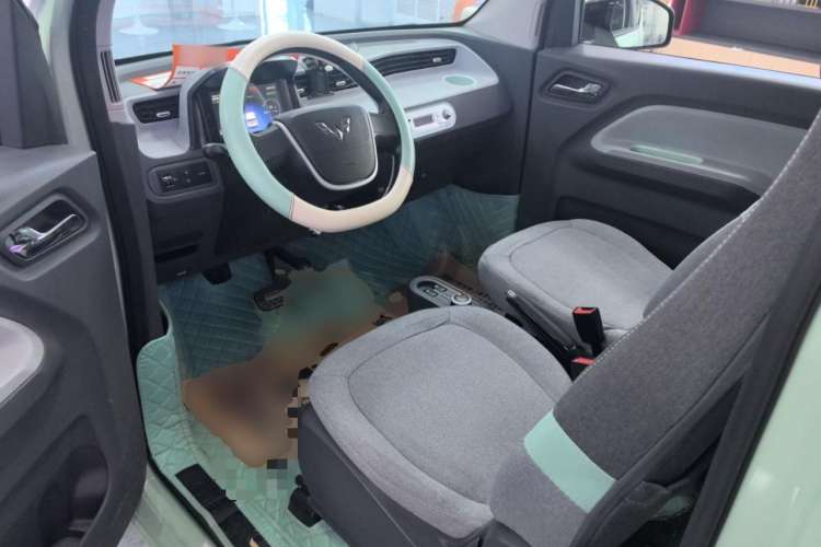 Used Wuling Hongguang MINIEV 2021 Macaron Premium Model – Lithium Iron Phosphate