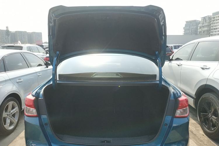 Used Nissan Lannia 2020 1.6L CVT Smart Connect Smart Cool Edition