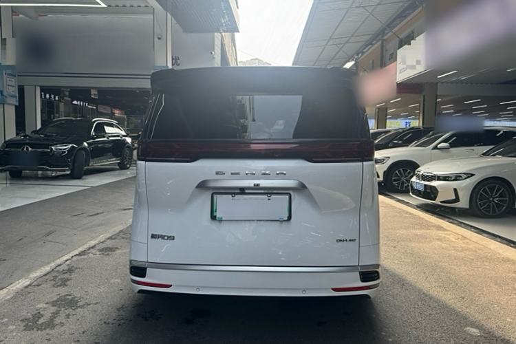 Used Denza D9 2022 DM-i 970 Four-Wheel Drive Flagship Model