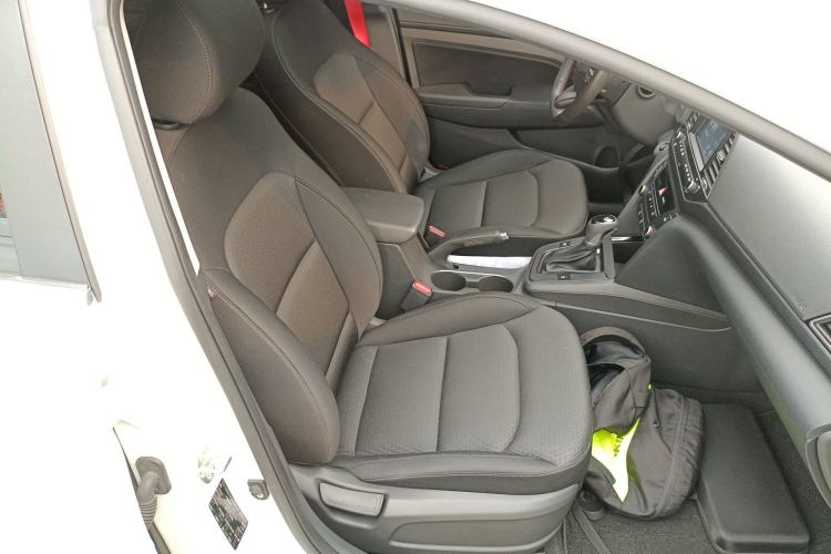 Used Hyundai Elantra (6th Generation / Lingdong) 2018 1.4T Dual-Clutch Xuan Dong · Dynamic Edition Right Front Seat