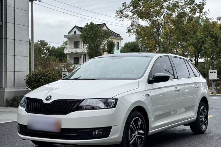 Used Skoda Rapid Spaceback 2016 Revised 1.6L Automatic Smart Drive Version