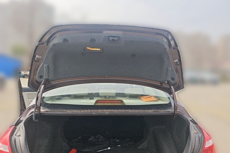 Used Geely Auto Emgrand 2016 Sedan 1.5L Manual Luxury Model
