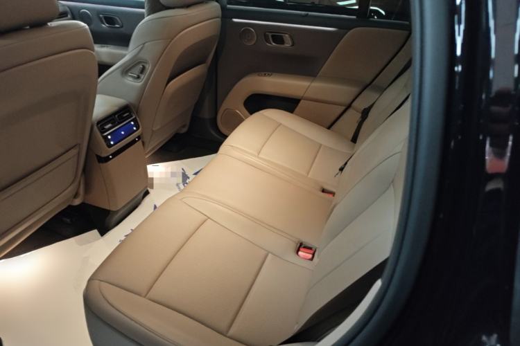 Used Li Auto i6 2025 Model Two-Wheel-Drive Standard Type Left Rear Seat