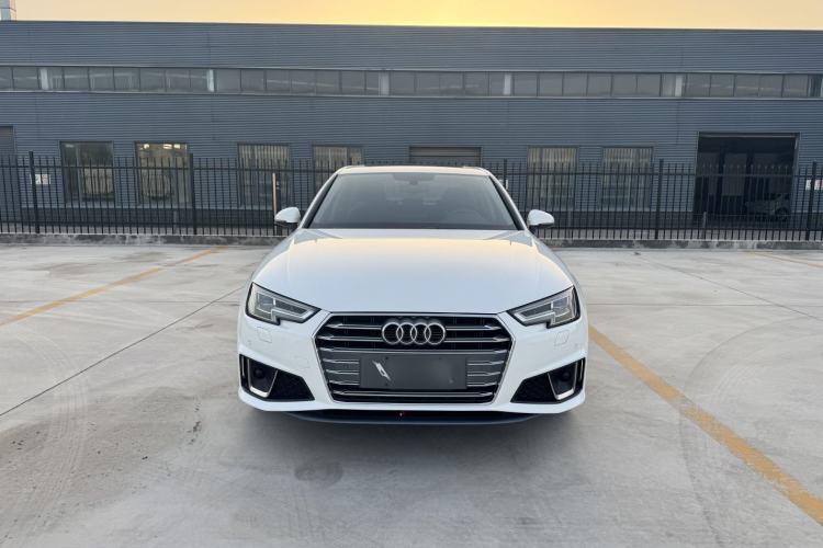 Used Audi A4L 2019 40 TFSI Fashion Edition China VI Emission Standard Exterior 1