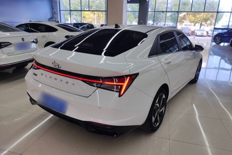 Used Hyundai Elantra 2022 1.5L CVT LUX Prestige Edition