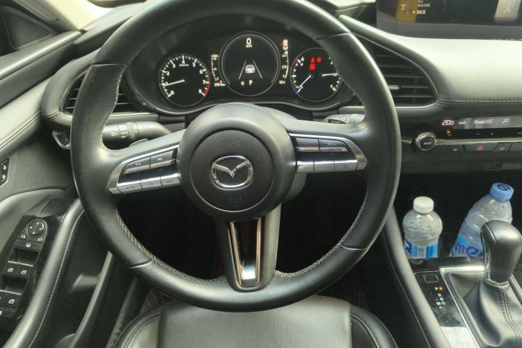 Used Mazda 3 Axela 2021 2.0L Automatic Zhiya Edition Steering Wheel