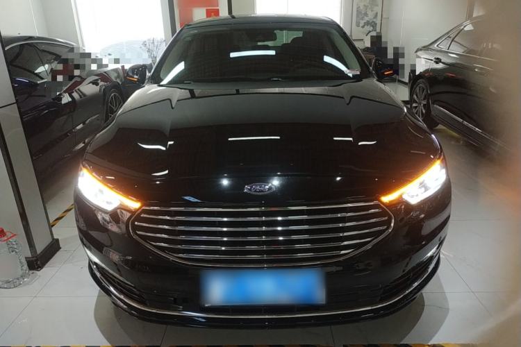 Used Ford Taurus 2019 EcoBoost 245 Premium Edition

