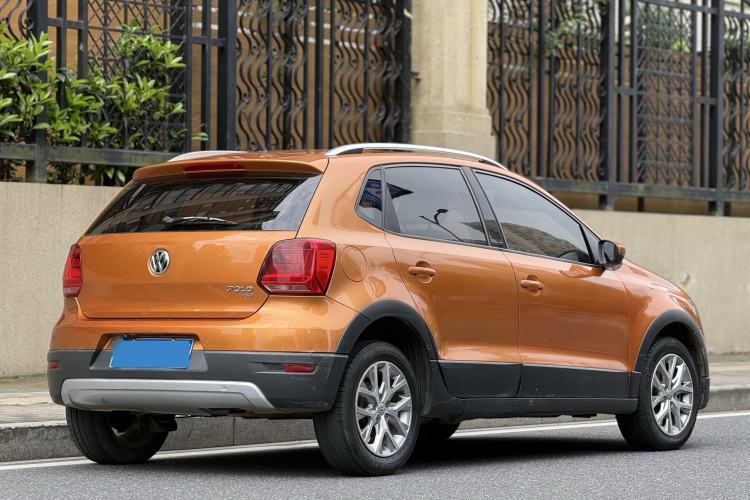 Used Volkswagen Polo 2016 1.6L Cross Polo Automatic Exterior 8