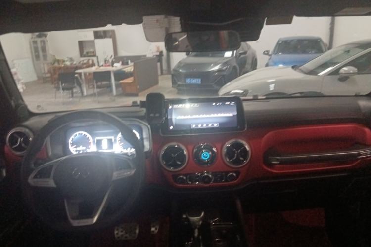 Used BAIC Off-Road BJ40 2019 2.3T Automatic Four-Wheel Drive Urban Hunter Edition Premium Model China VI Emission Standard
