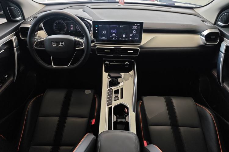 Used Geely Auto Coolray 2023 1.5T DCT Platinum Edition Center Console