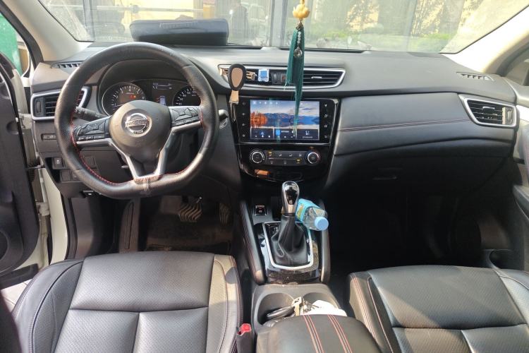 Used Nissan Qashqai 2021 2.0L CVT Luxury Edition Center Console