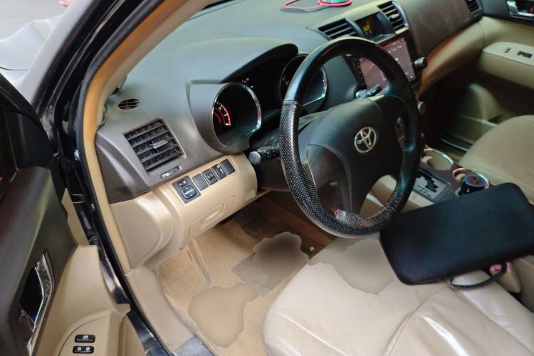 Used Toyota Highlander 2011 2.7L Two-Wheel Drive 5-Seater Elite Edition
