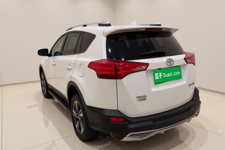 Used Toyota RAV4 2015 2.0L CVT Two-Wheel Drive Urban Edition
