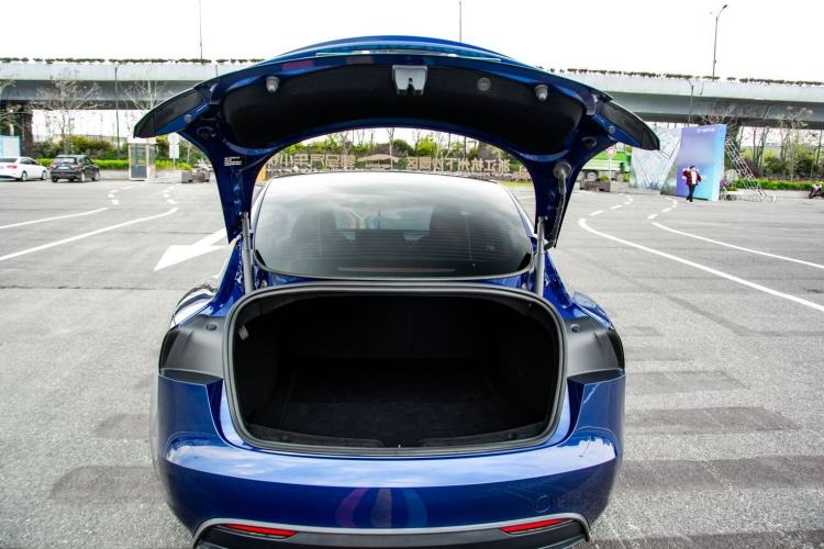 Used Tesla Model 3 2023 Rear-Wheel-Drive Version Exterior 5