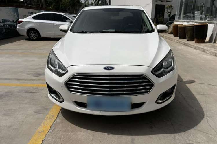 Used Ford Escort 2017 Happy Edition 1.5L Manual Fashion Model