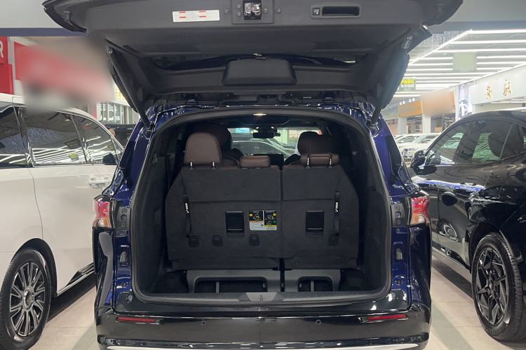 Used Toyota Sienna 2024 2.5L Hybrid Platinum Edition
