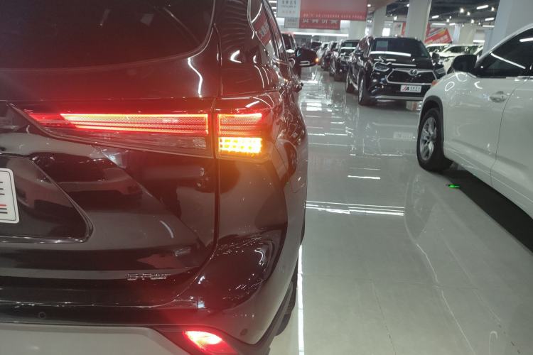 Used Toyota Highlander 2023 2.5L Smart Electric Hybrid Dual-Engine Four-Wheel Drive Prestige Version – 7 Seats
