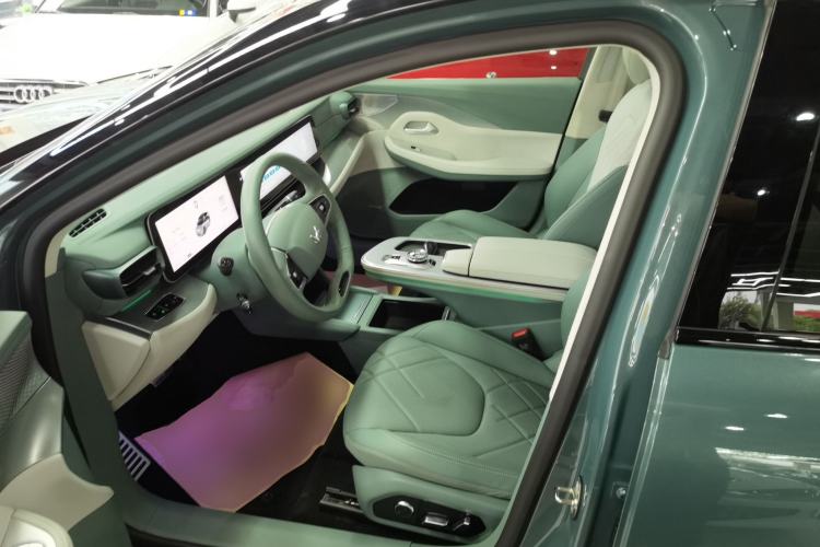 Used ARCFOX Alpha S 2023 735E+ Forest Edition 160kW Left Front Seat