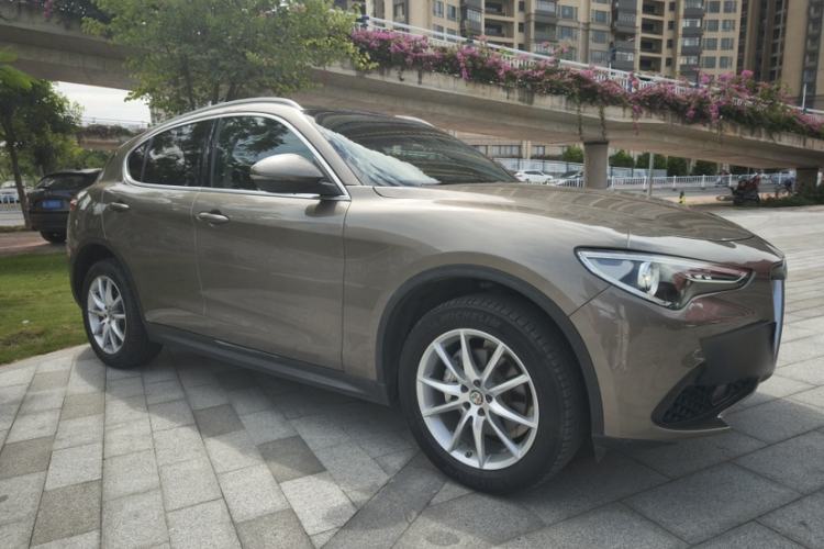 Used Alfa Romeo Stelvio 2017 2.0T 280HP Luxury Edition
