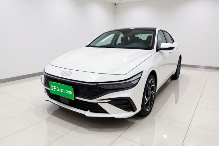 Used Hyundai Elantra 2023 1.5L CVT LUX Prestige Edition
