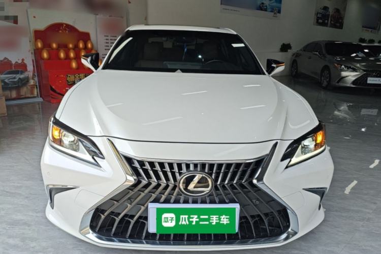 Used Lexus ES 2022 300h Excellence Edition