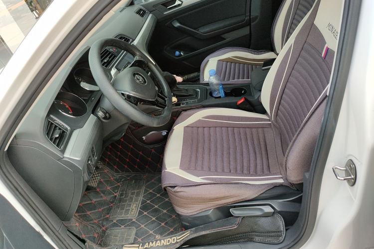 Used Volkswagen Lamando 2018 230TSI DSG Fashion Edition Left Front Seat