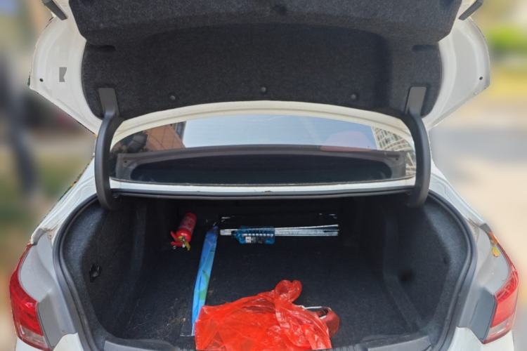 Used Buick Verano 2019 Sedan 20T Dual-Clutch Leading Model
